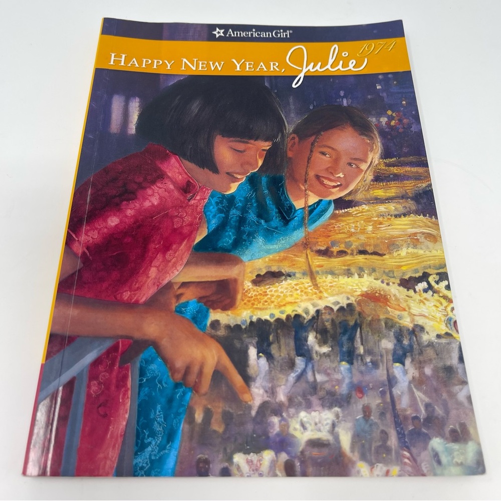 3/$15 AMERICAN GIRL: Happy New Year, Julie. Book 3